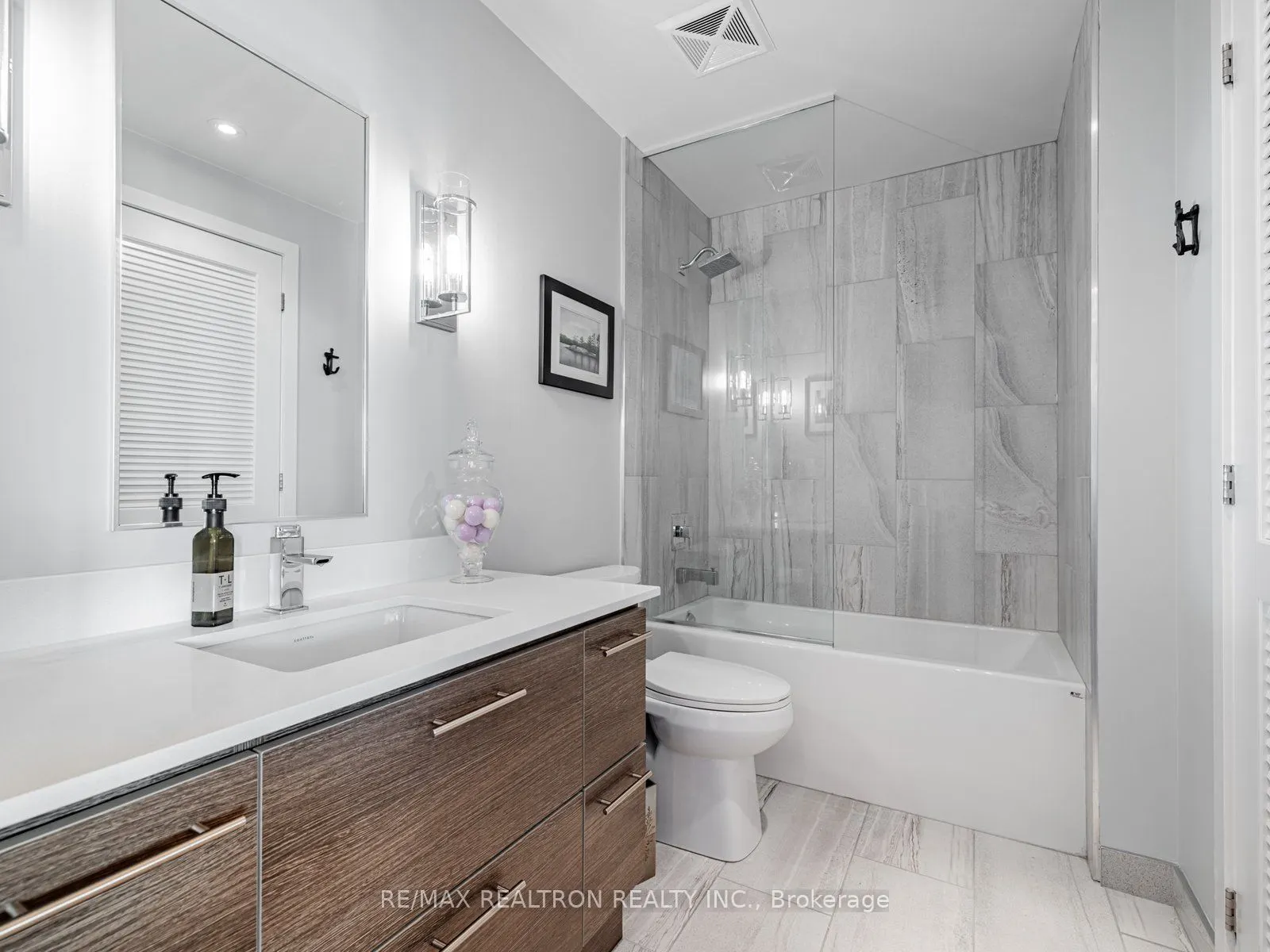 241 Sea Ray Avenue, #A409