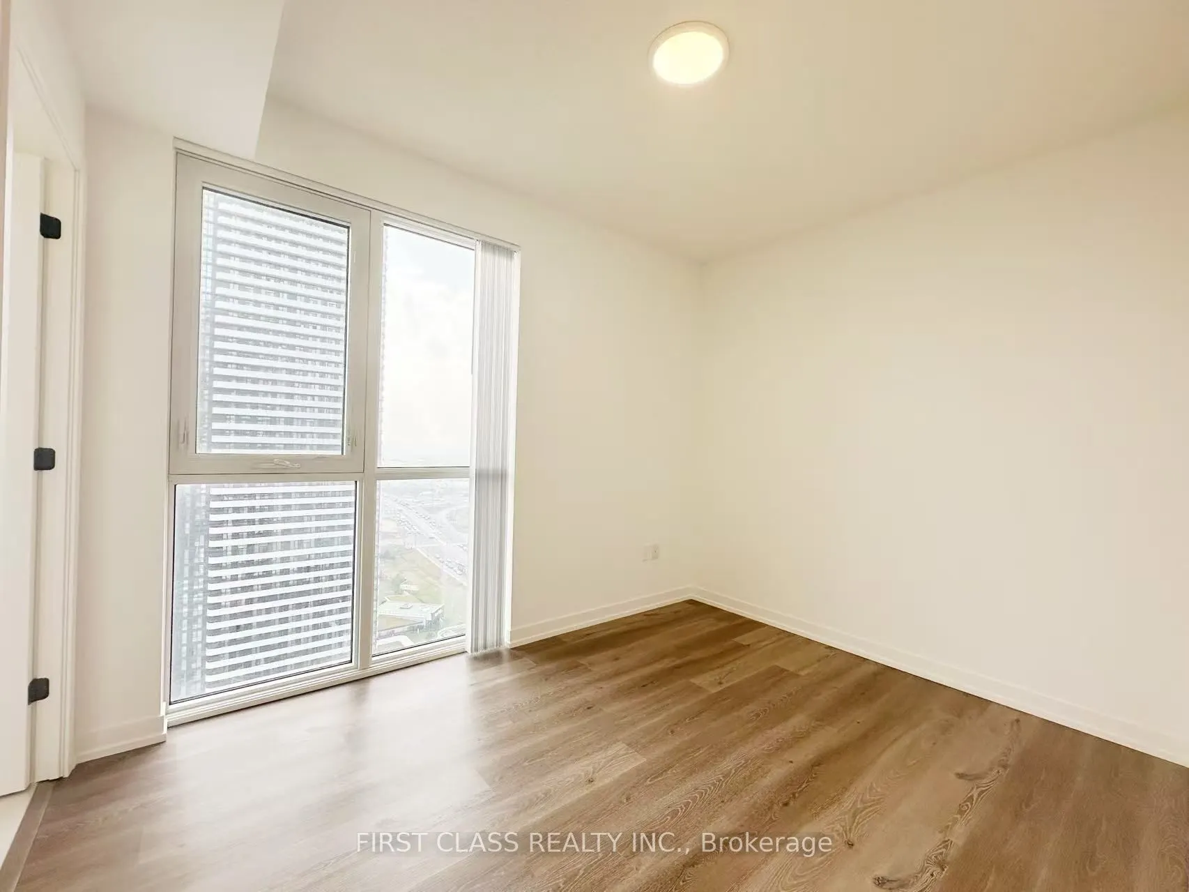 28 Interchange Way, #3012