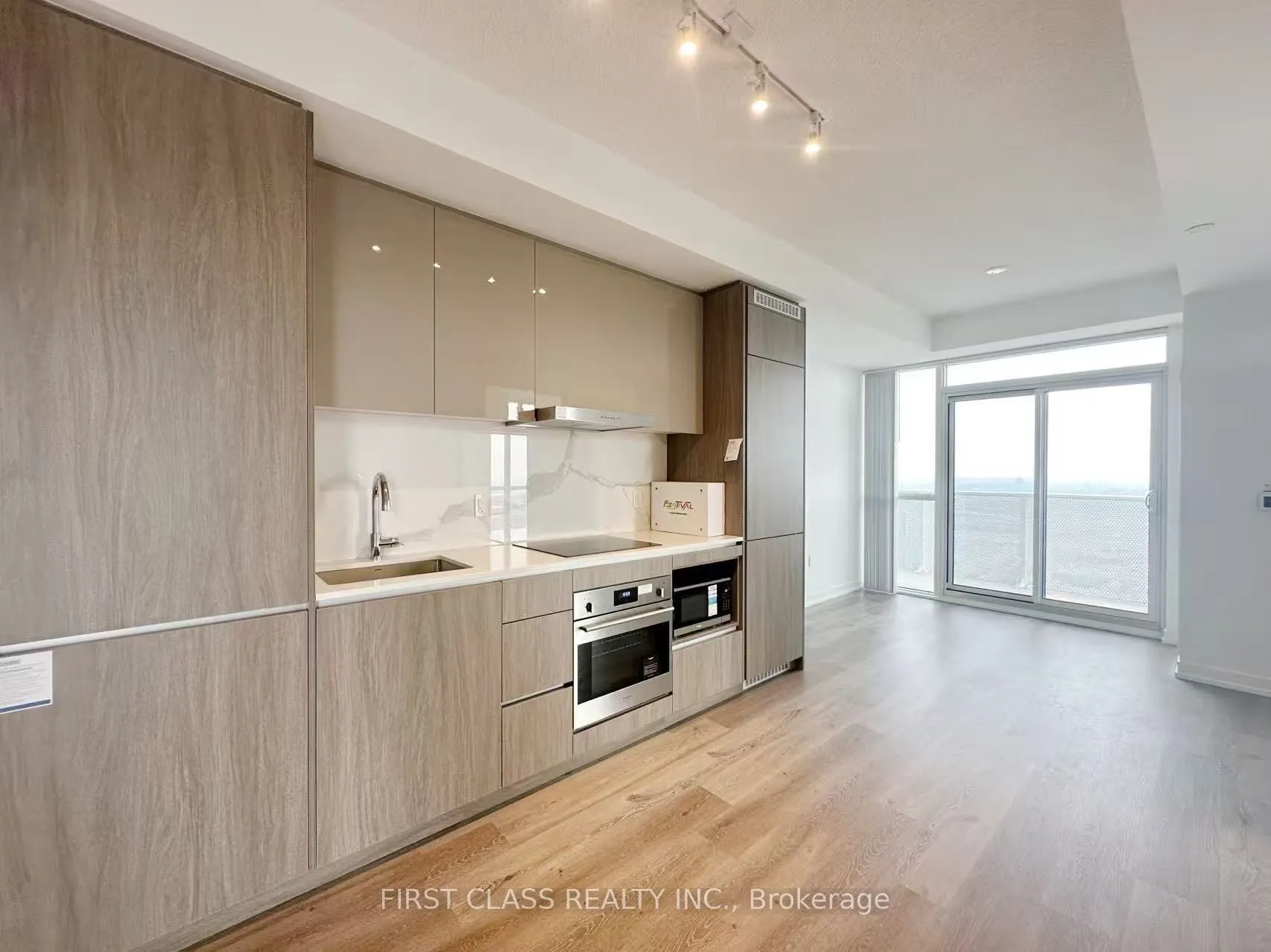 28 Interchange Way, #3012