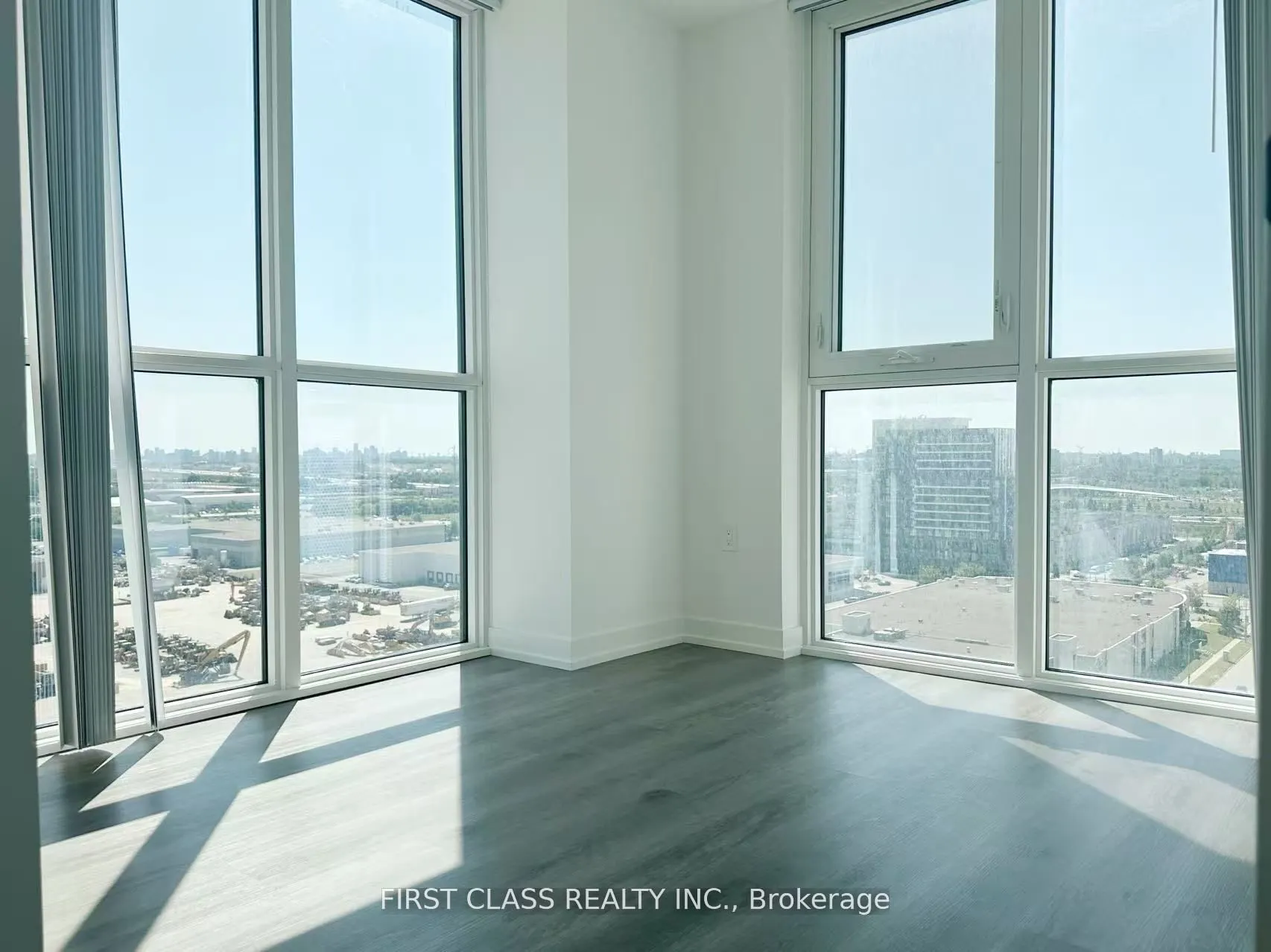 28 Interchange Way, #3012