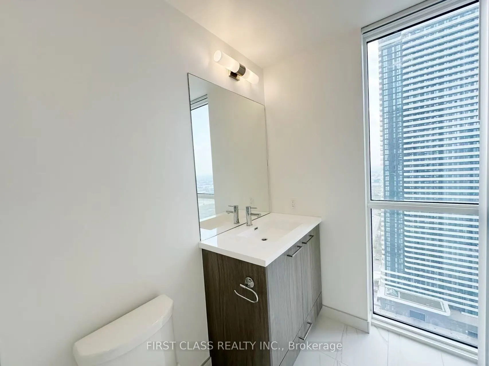 28 Interchange Way, #3012