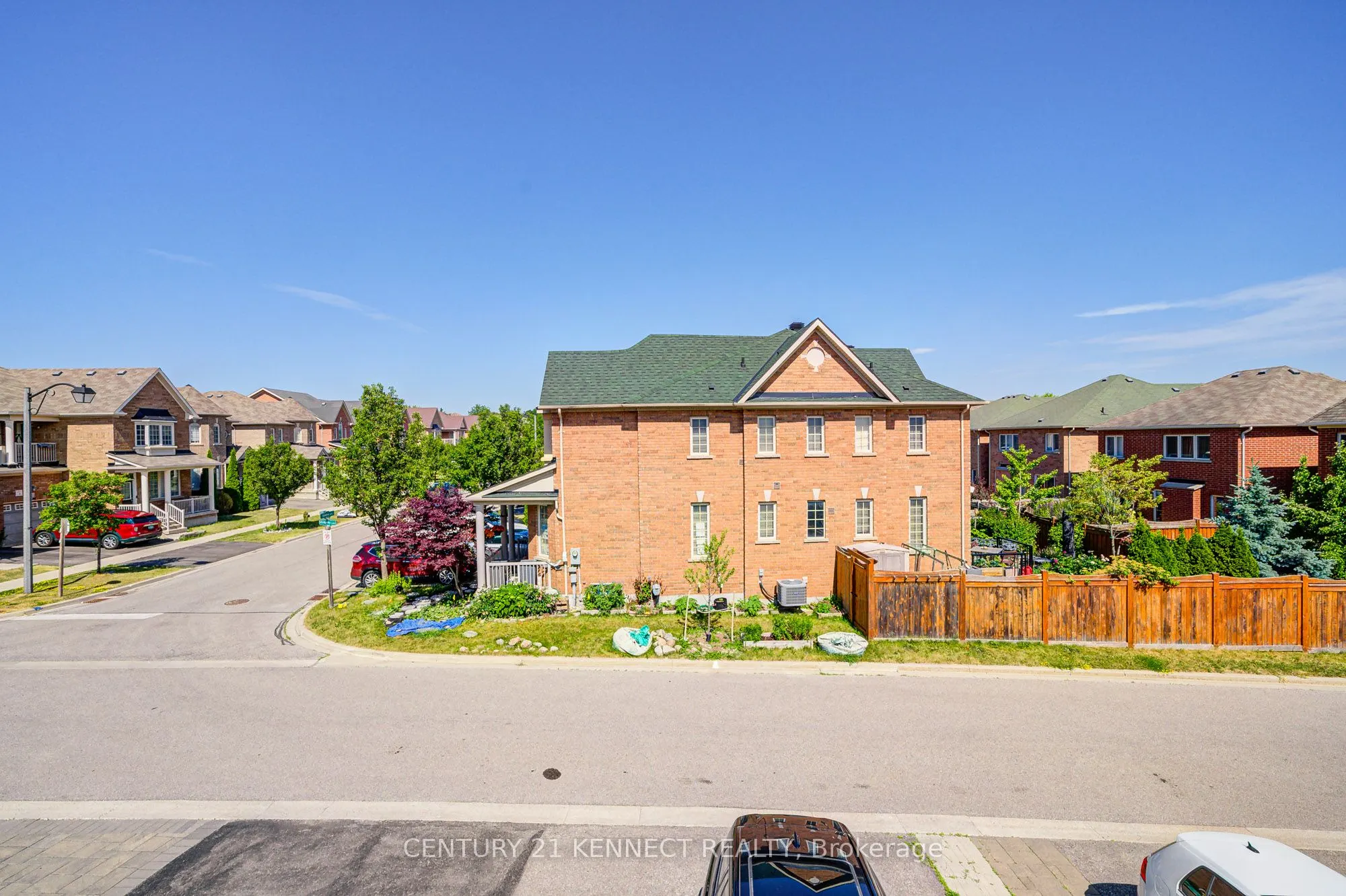 10711 Woodbine Avenue