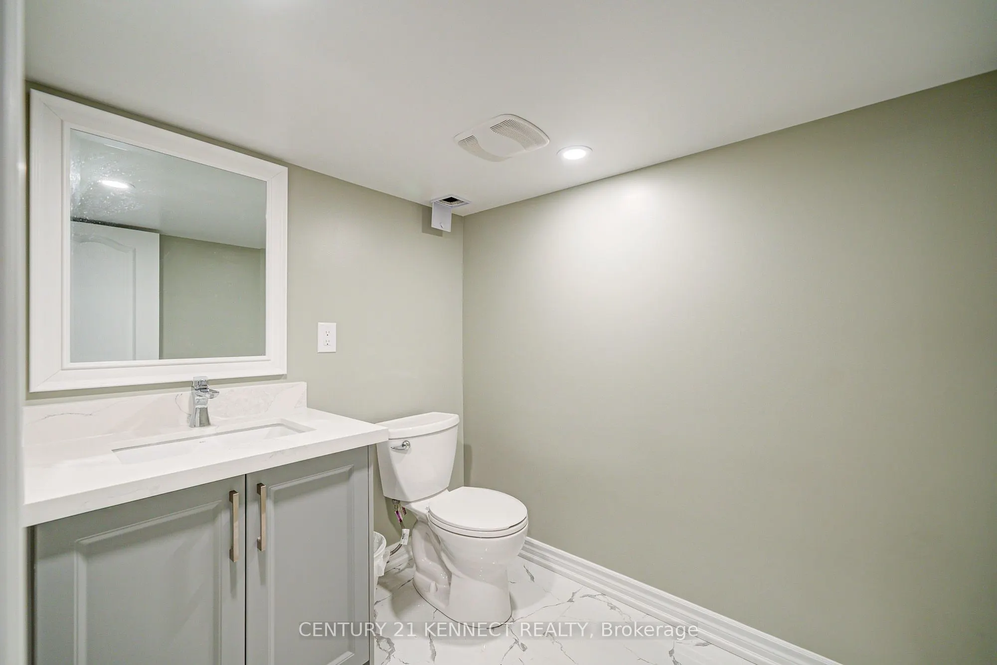 10711 Woodbine Avenue