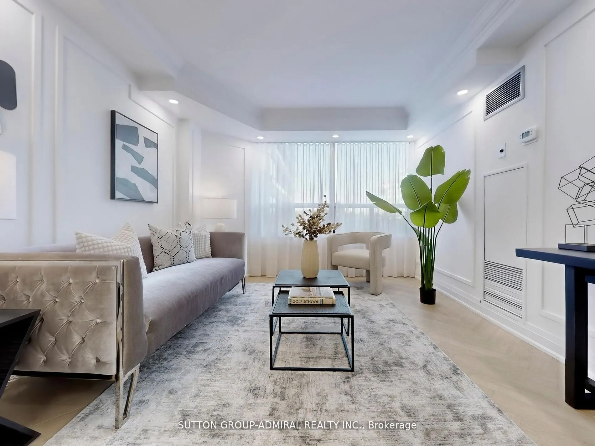11 Townsgate Drive, #401