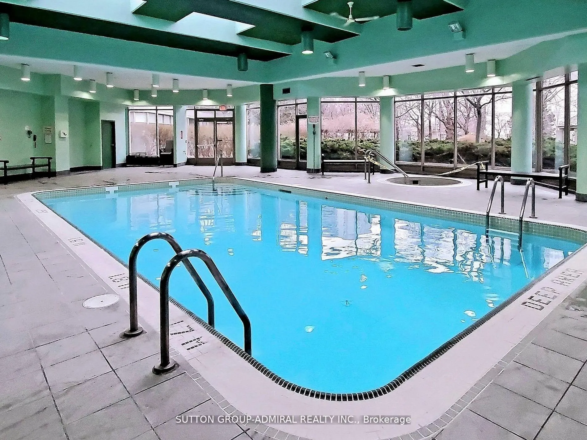 11 Townsgate Drive, #401