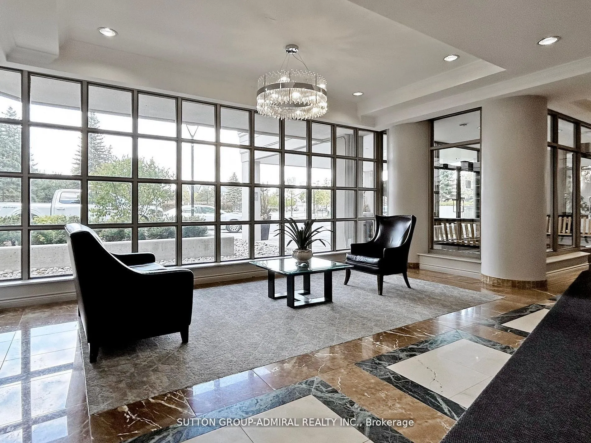 11 Townsgate Drive, #401