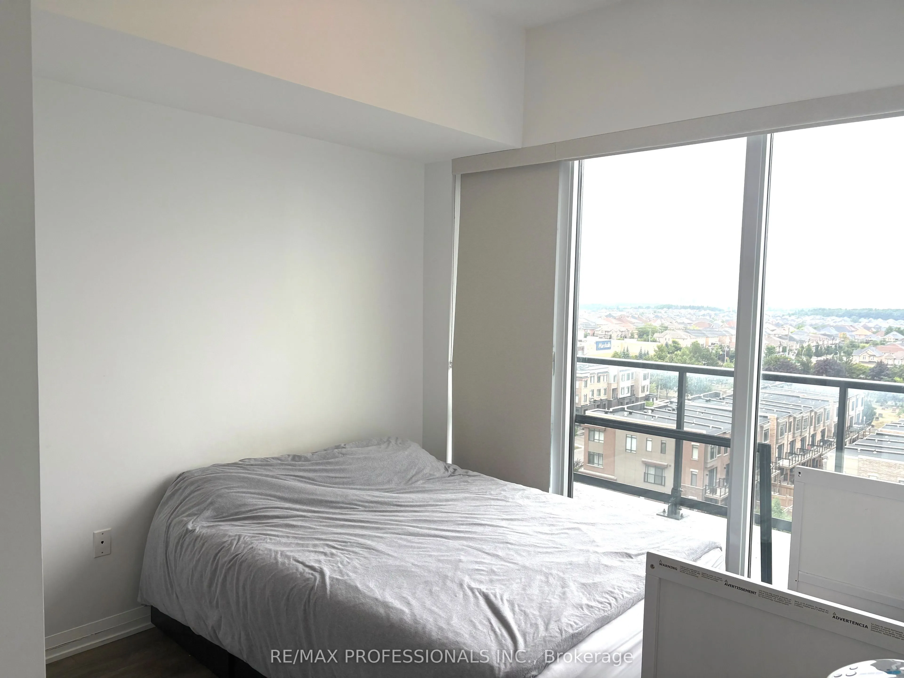 99 Eagle Rock Way, #817
