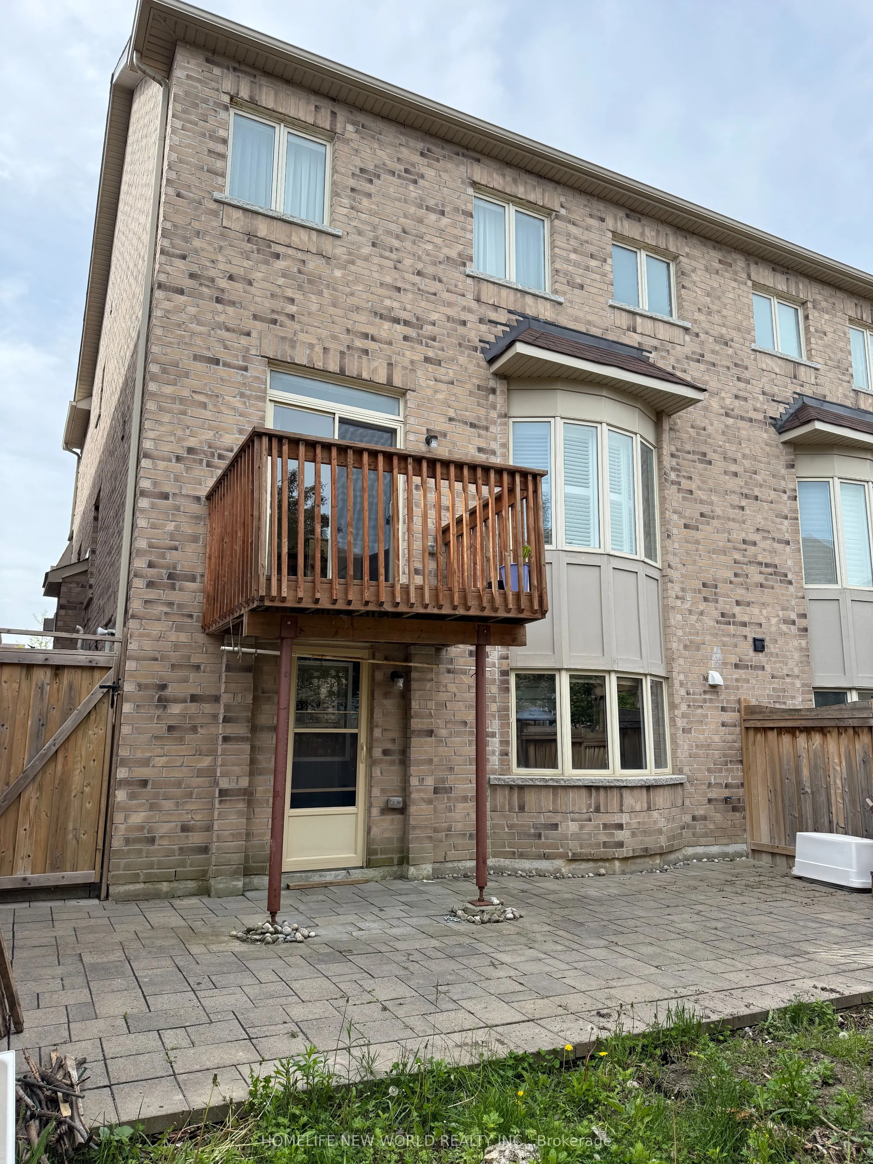 55 Frederick Stamm Crescent