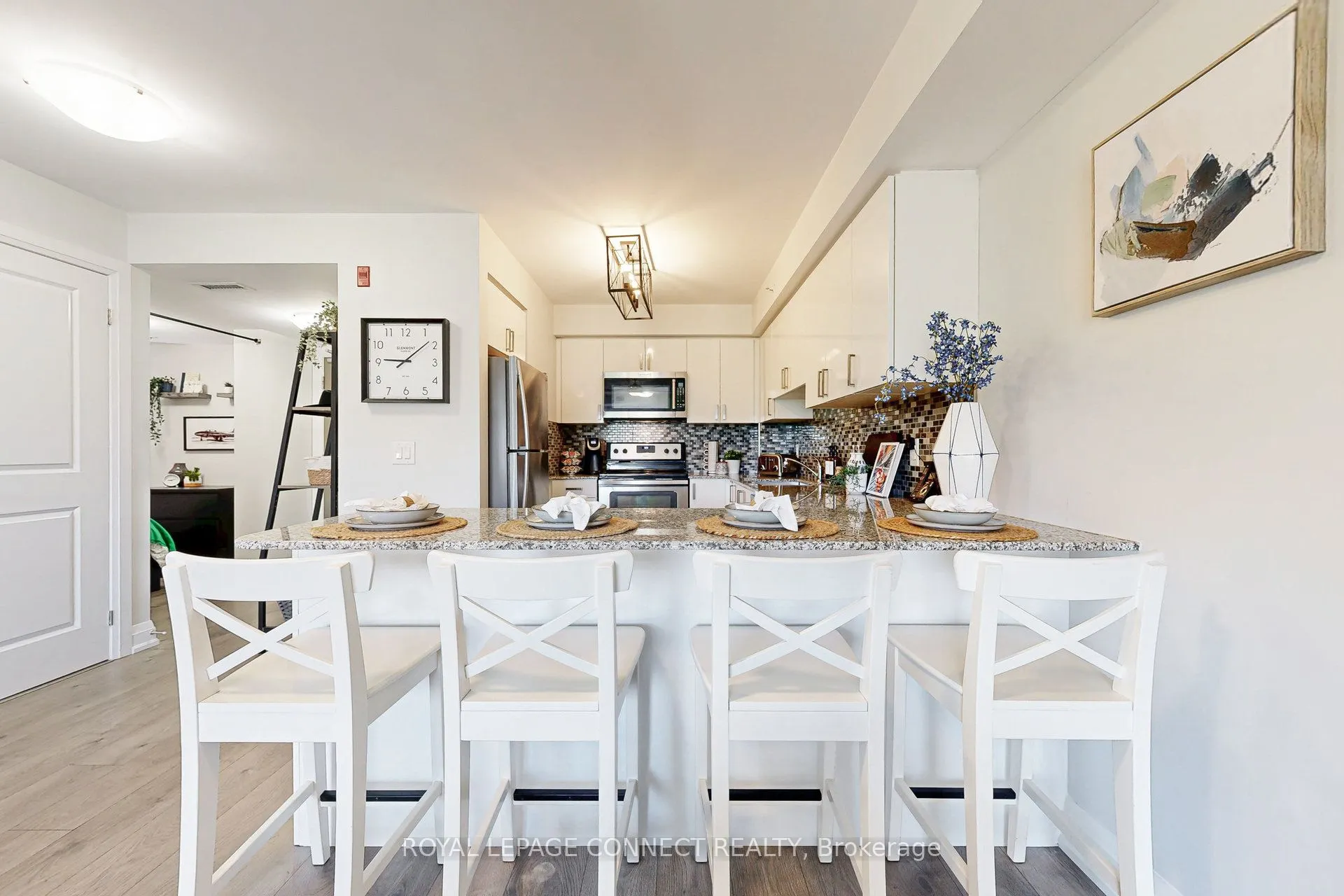 481 Rupert Avenue, #321