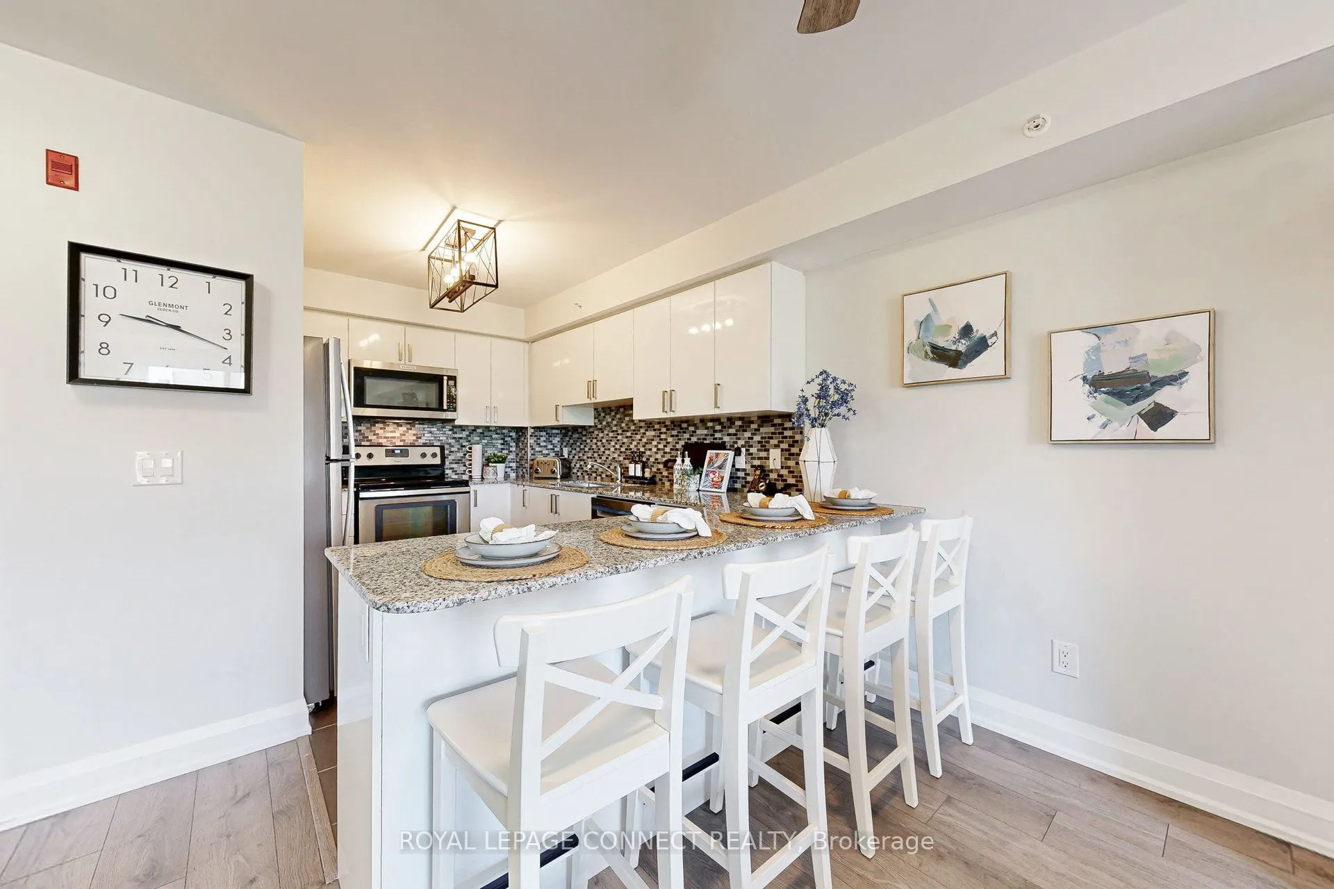 481 Rupert Avenue, #321
