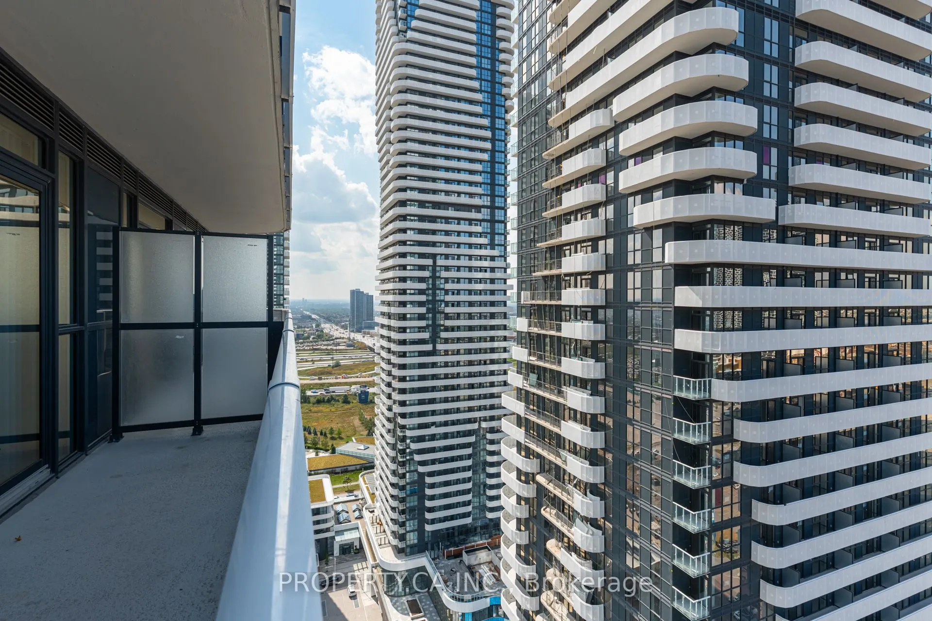 28 Interchange Way, #3005