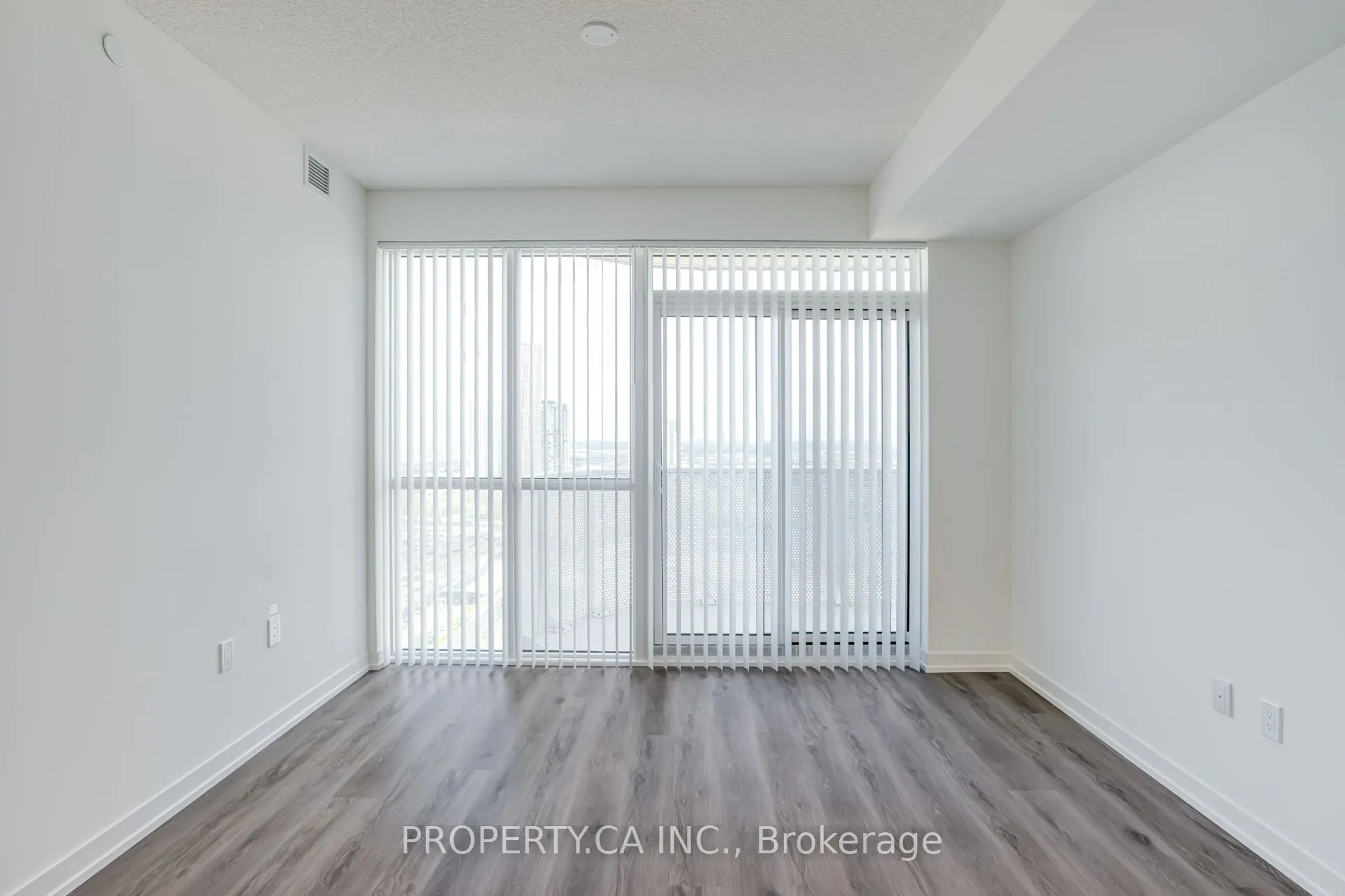 28 Interchange Way, #3005