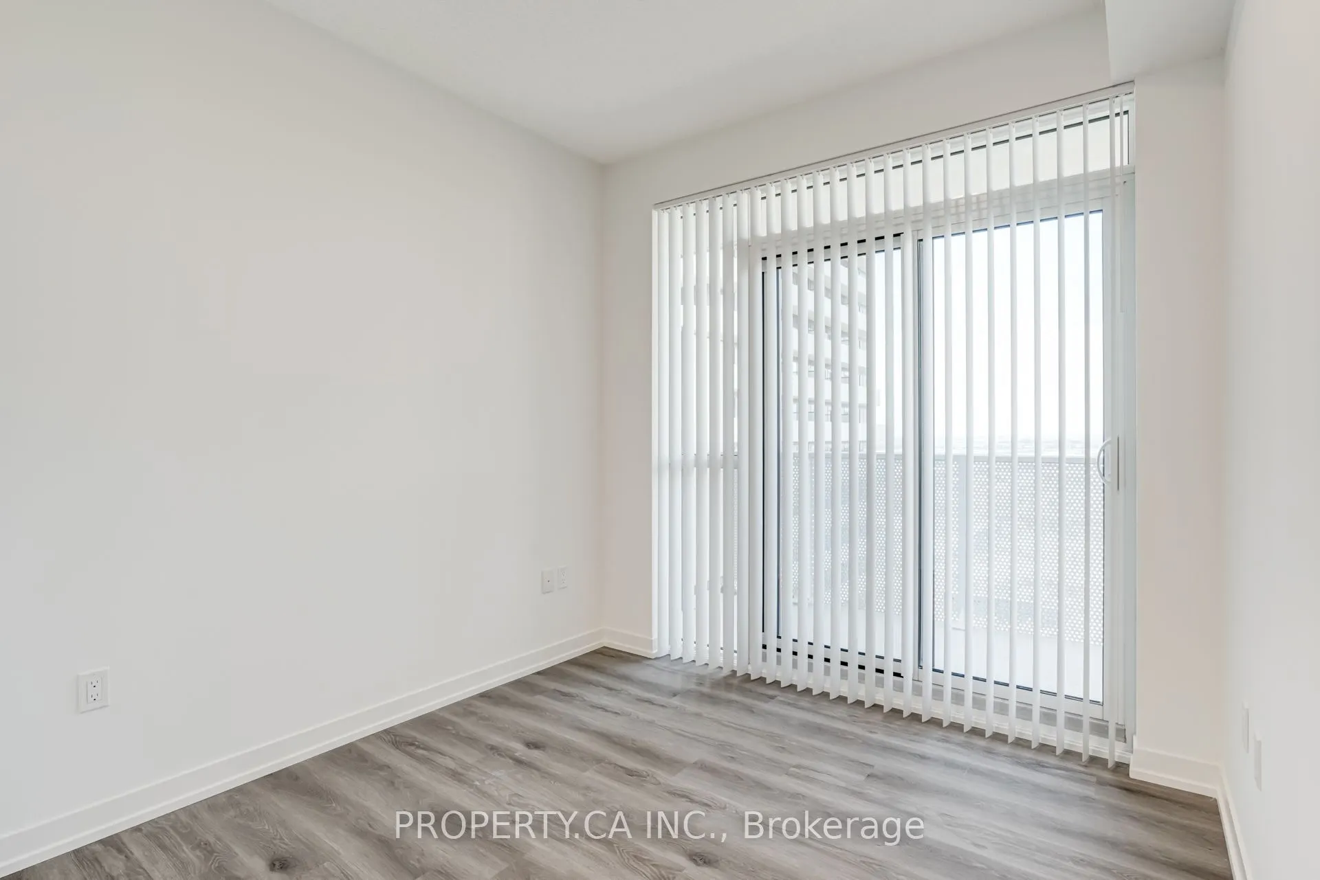 28 Interchange Way, #3005