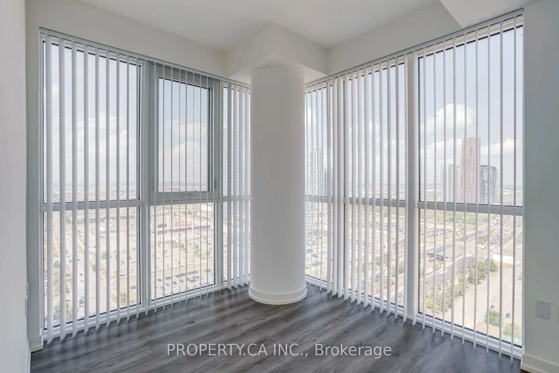 28 Interchange Way, #3005