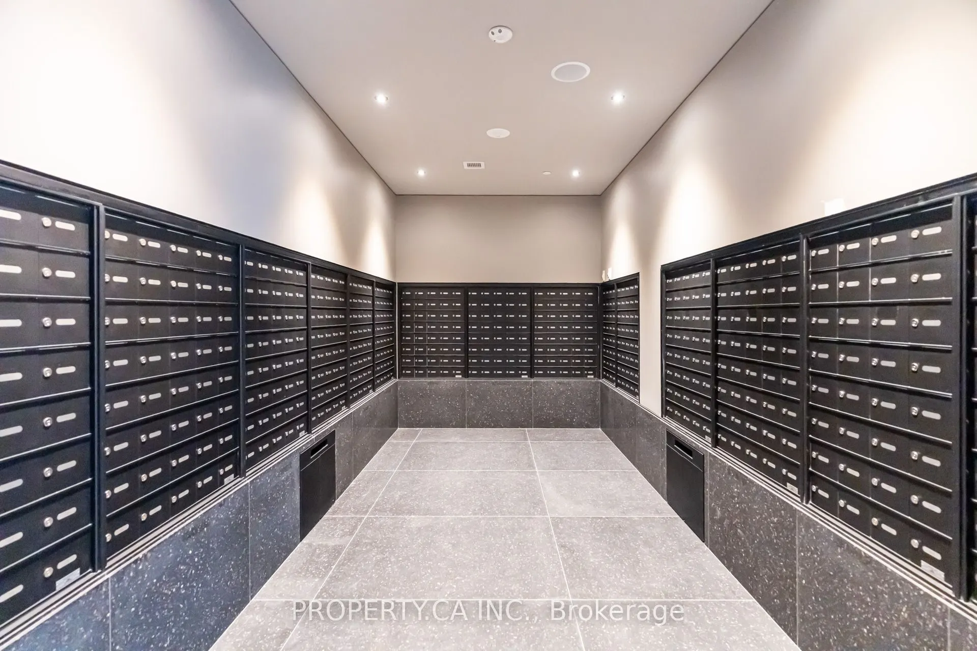 28 Interchange Way, #3005