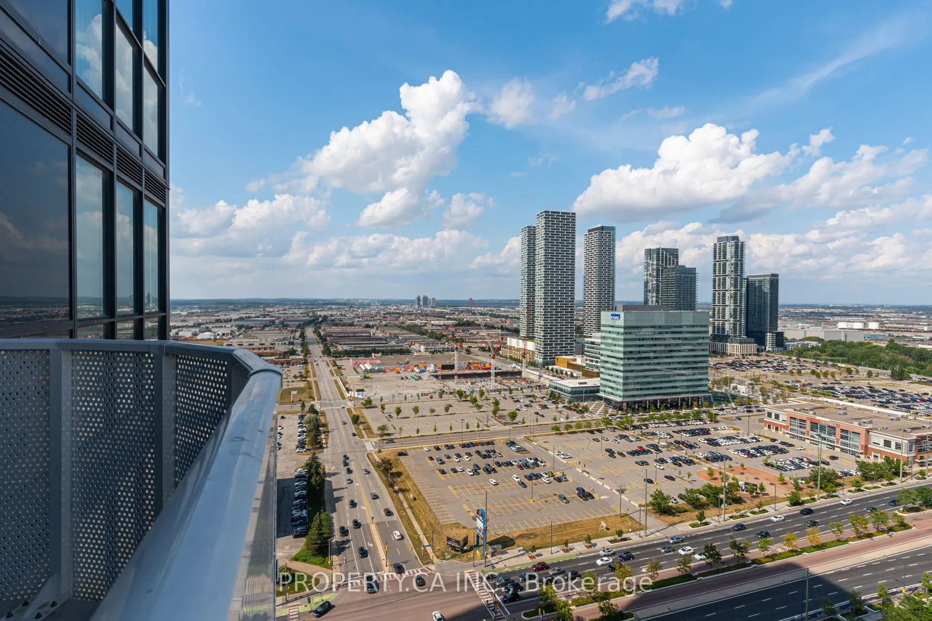 28 Interchange Way, #3005