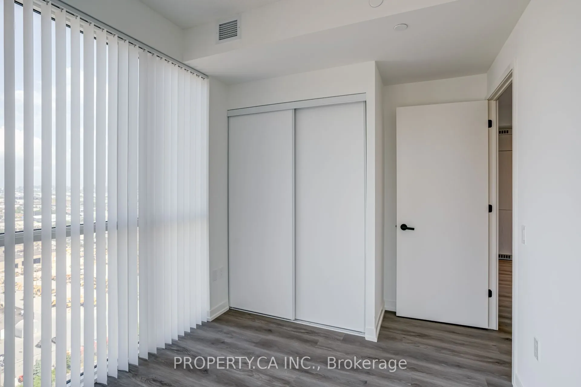 28 Interchange Way, #3005
