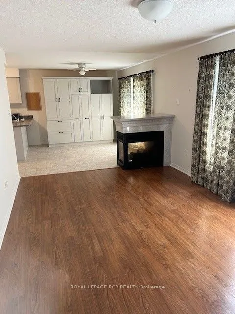 1 Henderson Crescent