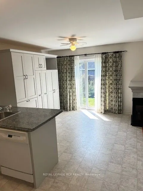 1 Henderson Crescent