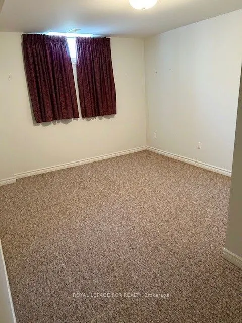 1 Henderson Crescent