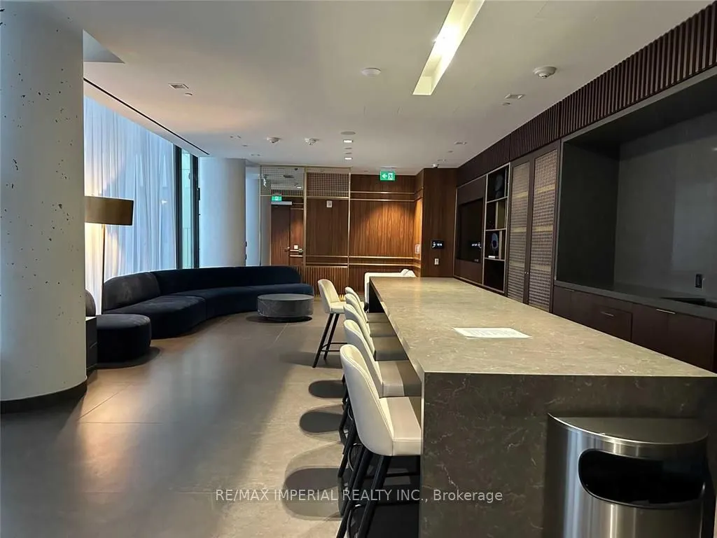950 Portage Parkway, #3705
