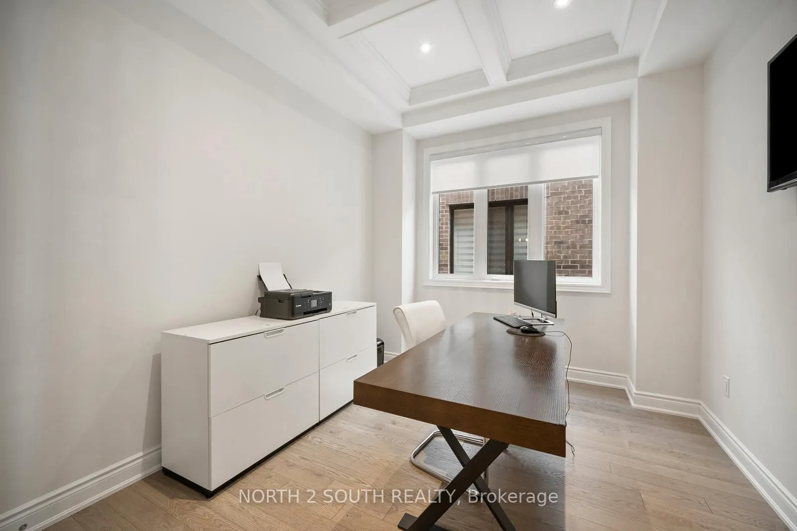 25 Pine Heights Drive