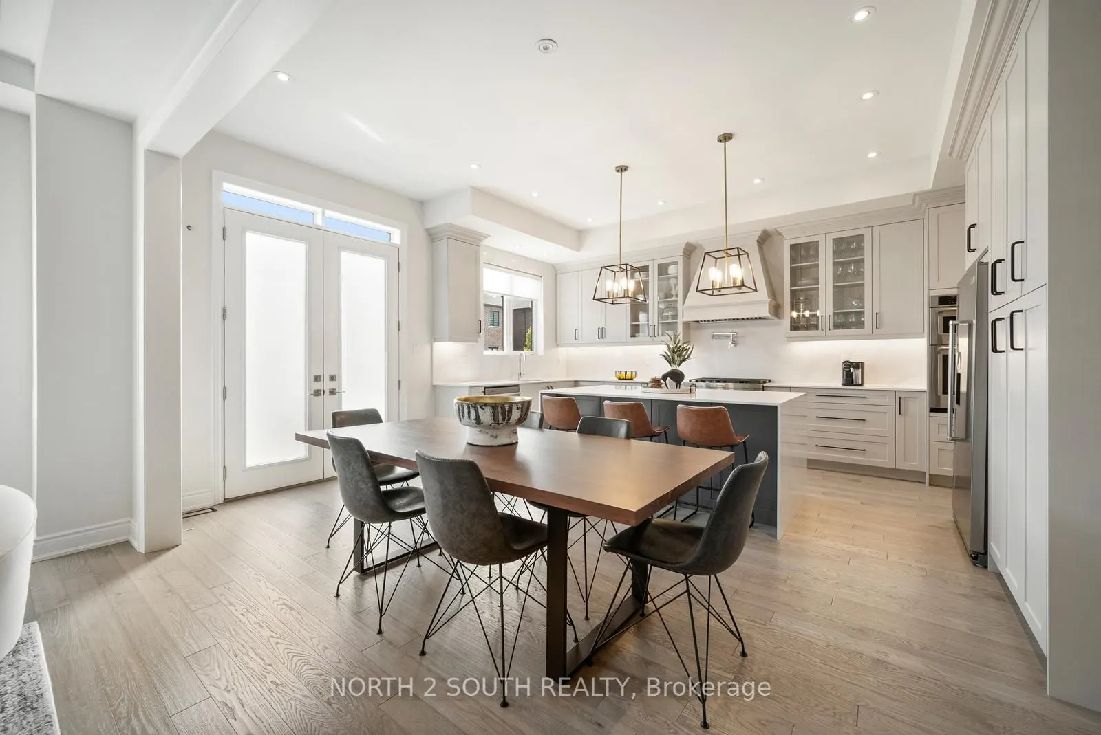 25 Pine Heights Drive
