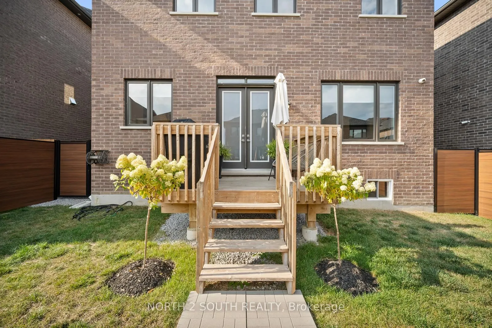 25 Pine Heights Drive