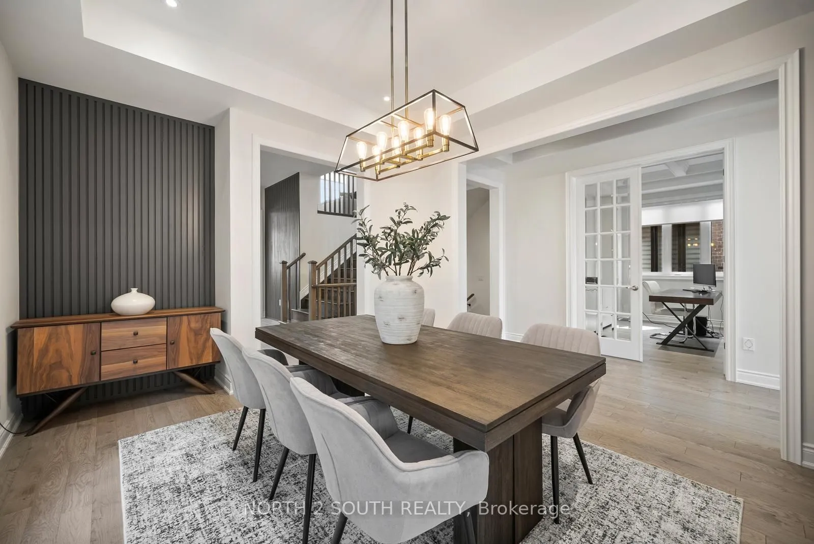 25 Pine Heights Drive
