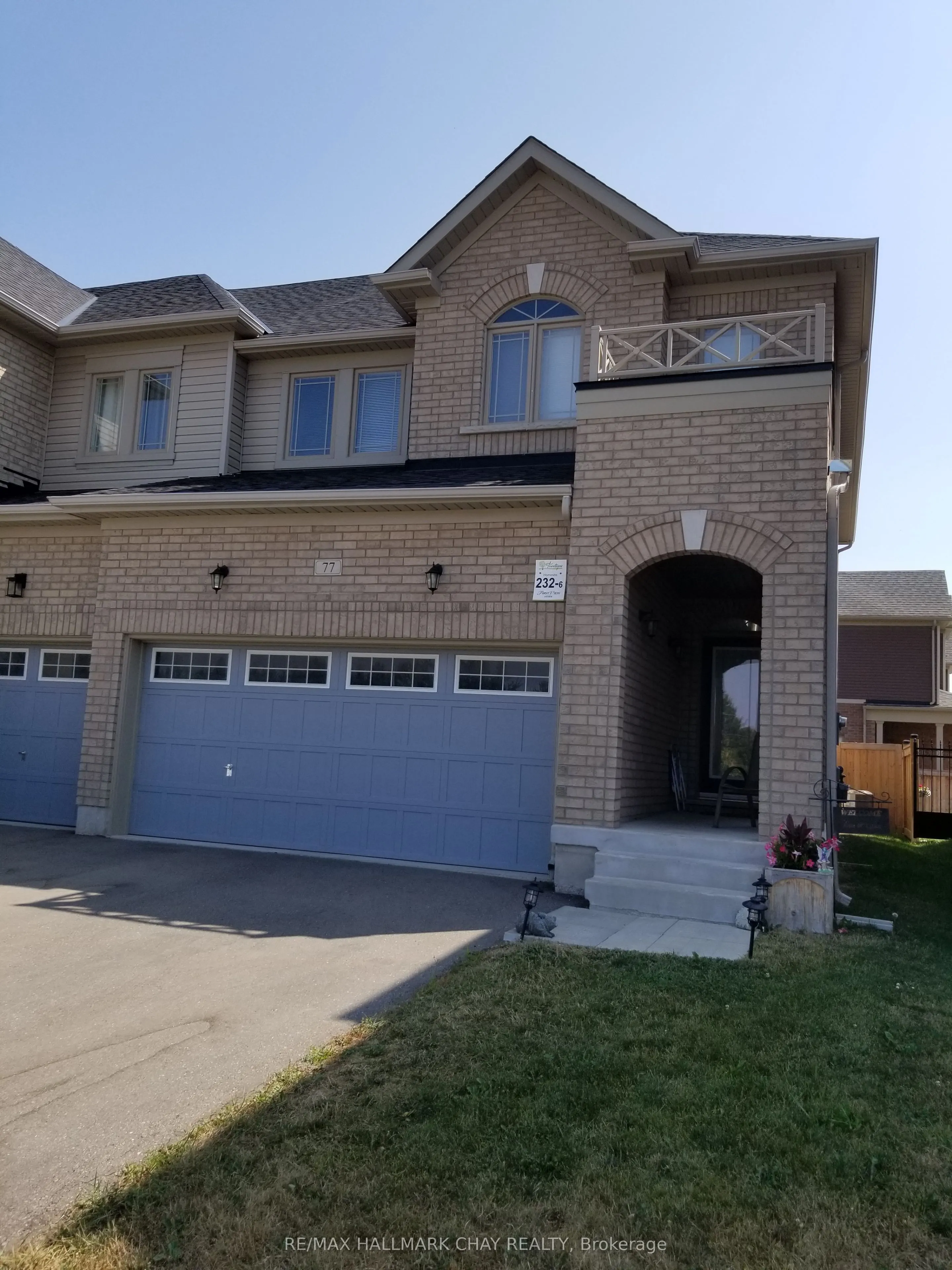 77 Arnold Crescent