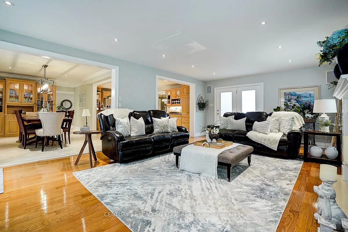 7 BROGAN Court