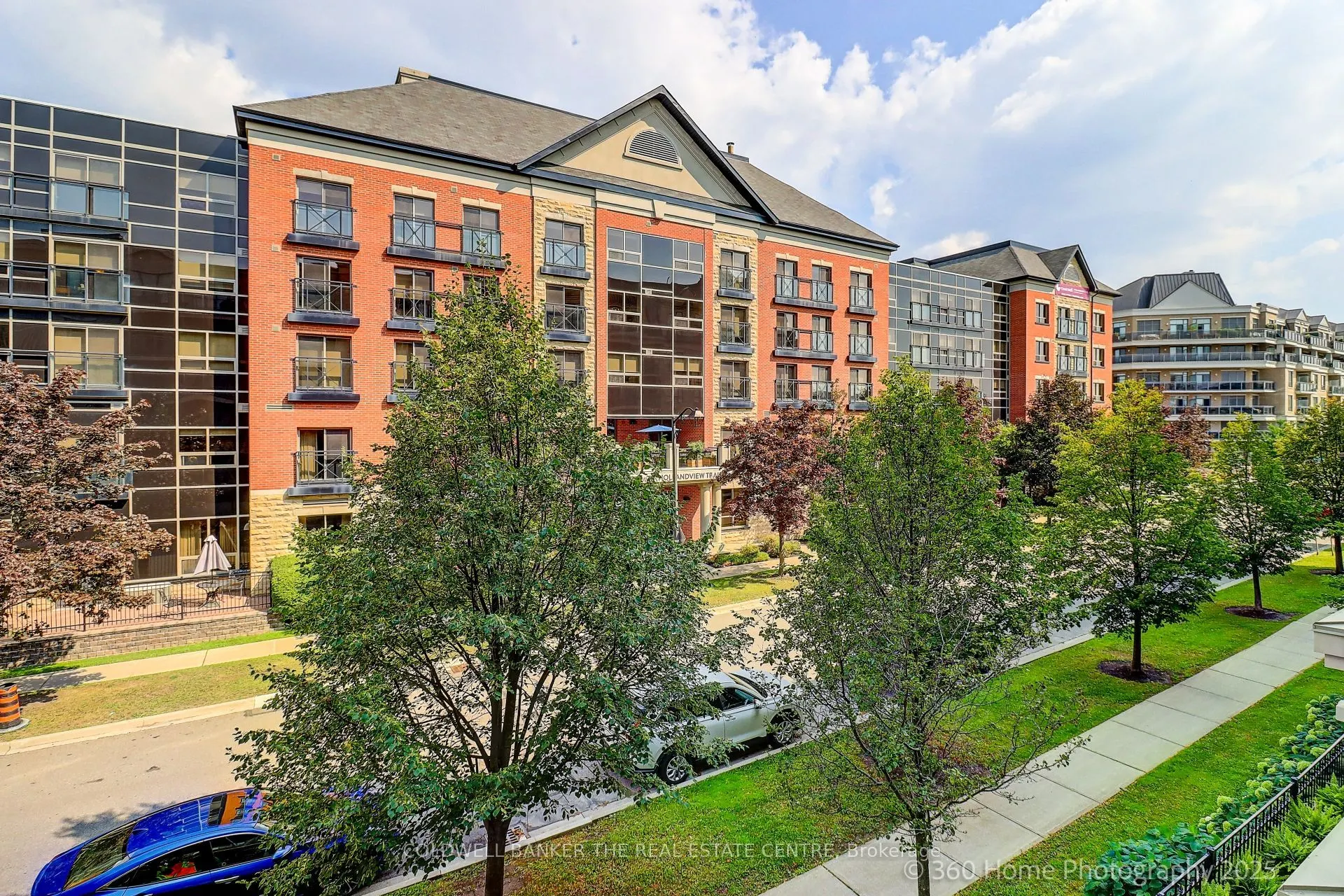 180 John West Way, #220