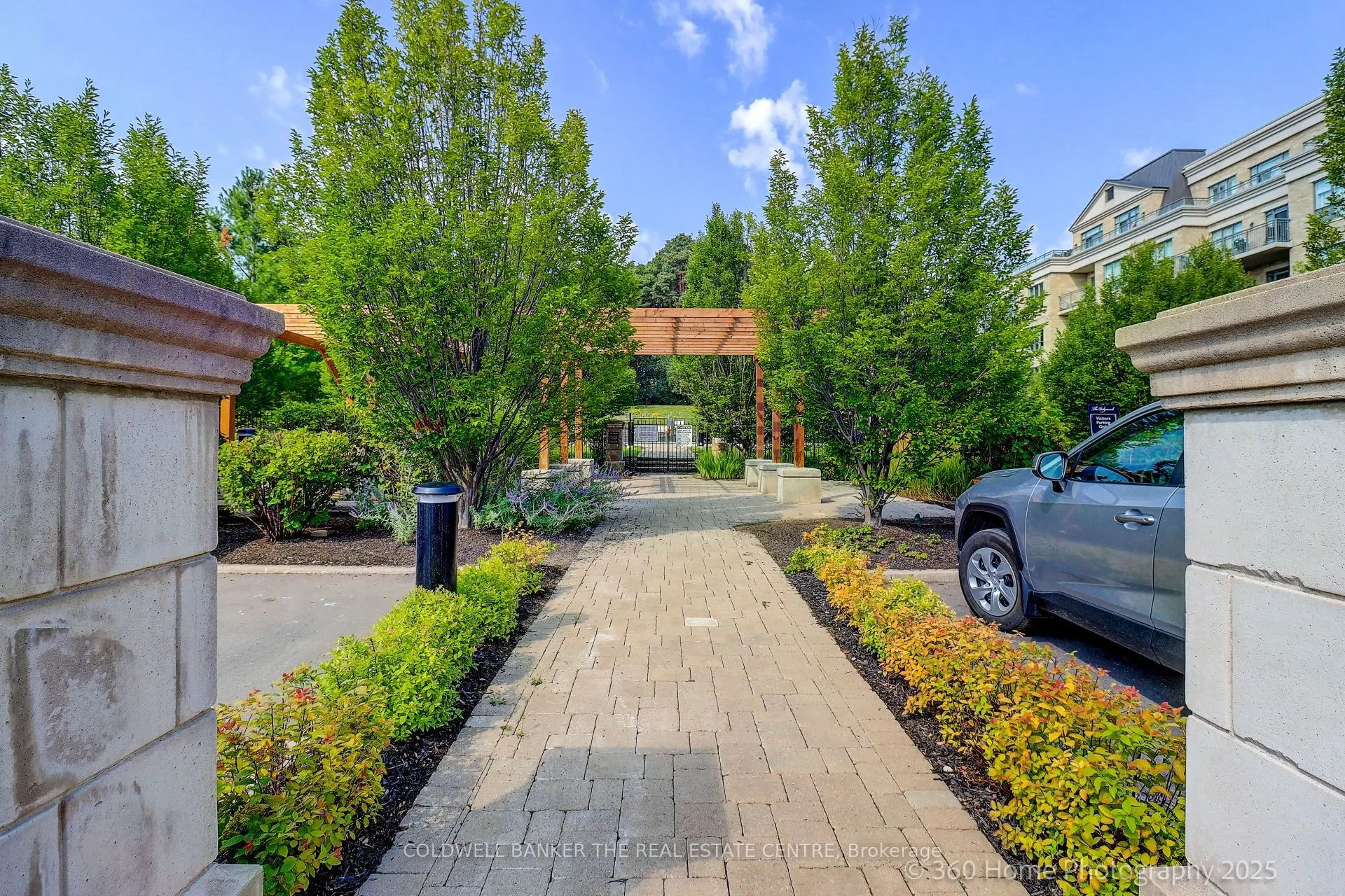 180 John West Way, #220