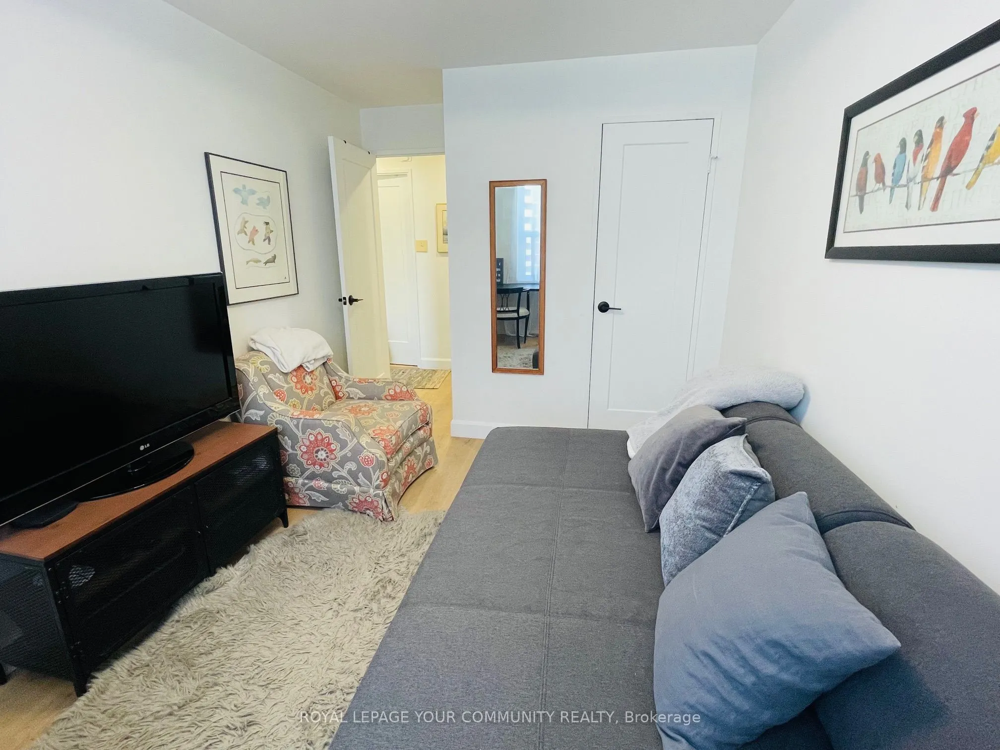50 Inverlochy Boulevard, #1004