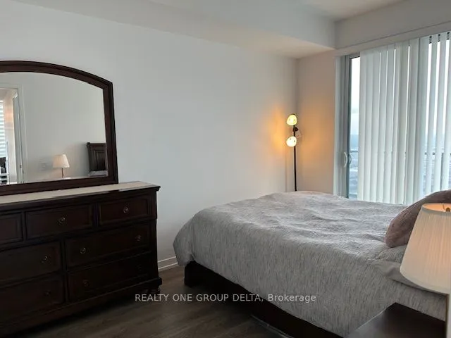 898 Portage Parkway, #4002