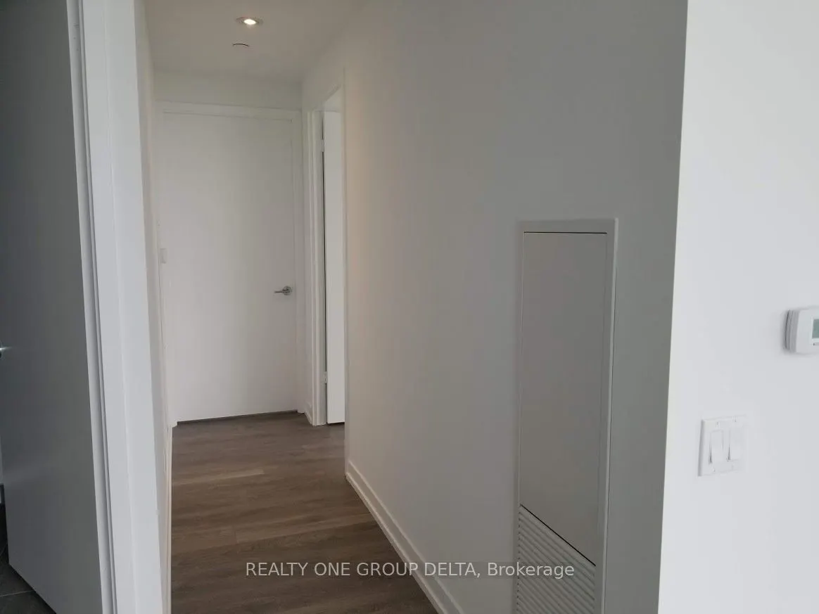 898 Portage Parkway, #4002