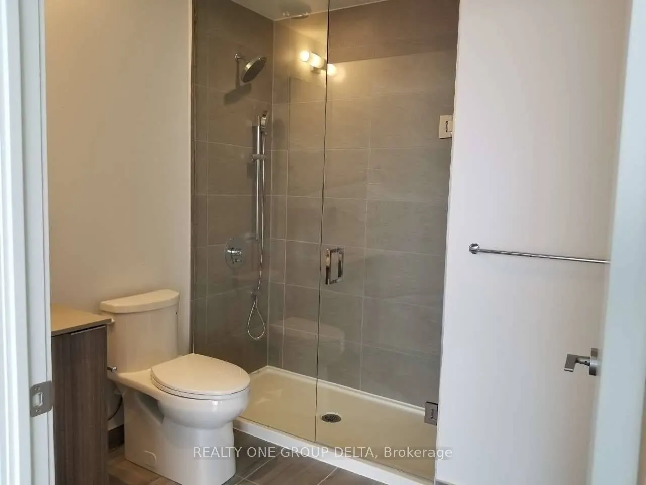 898 Portage Parkway, #4002