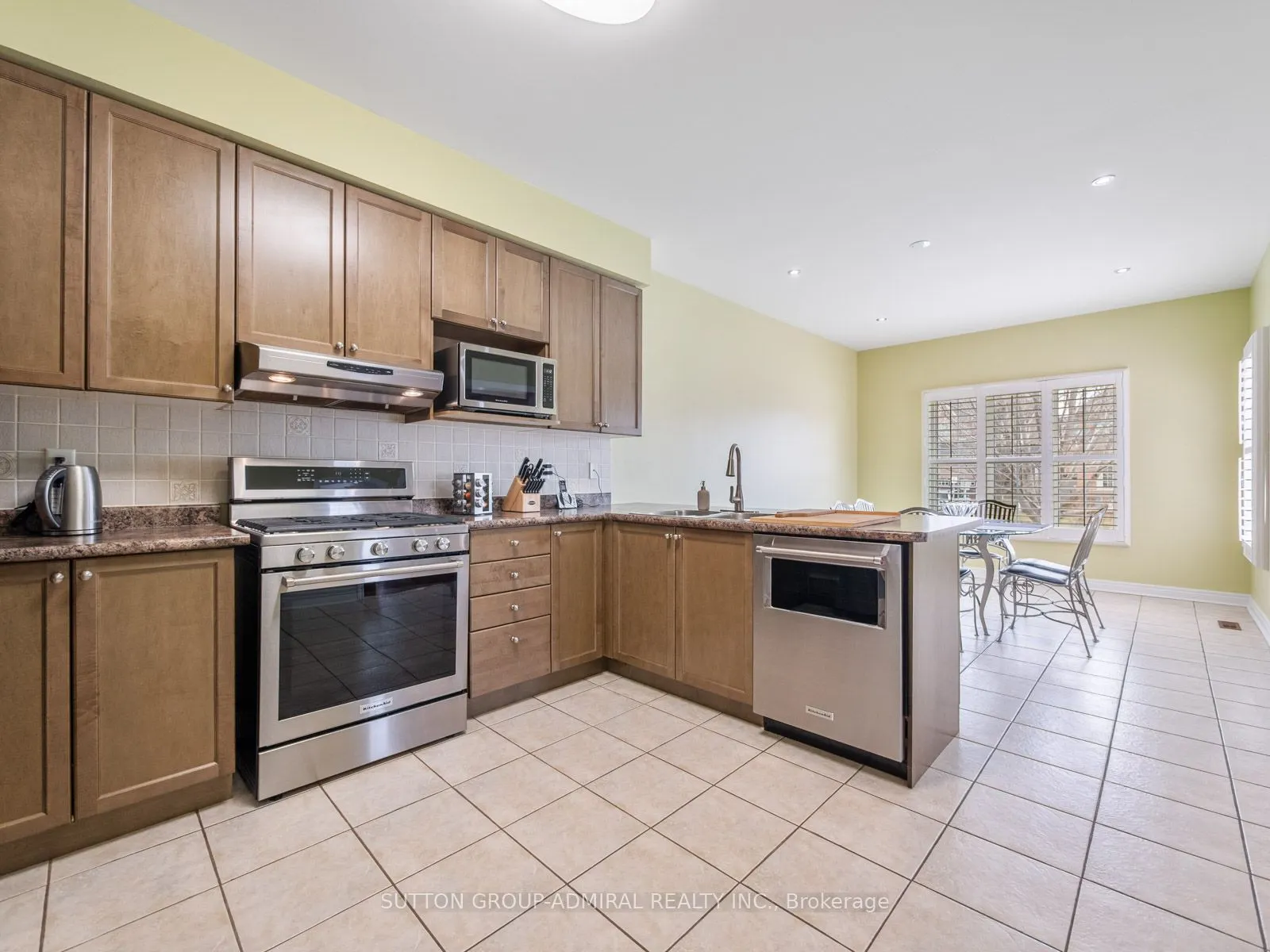 450 Pleasant Ridge Avenue