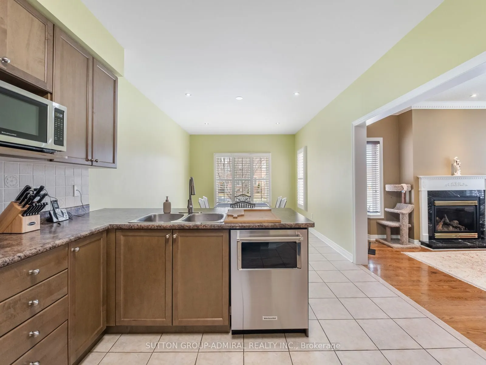 450 Pleasant Ridge Avenue