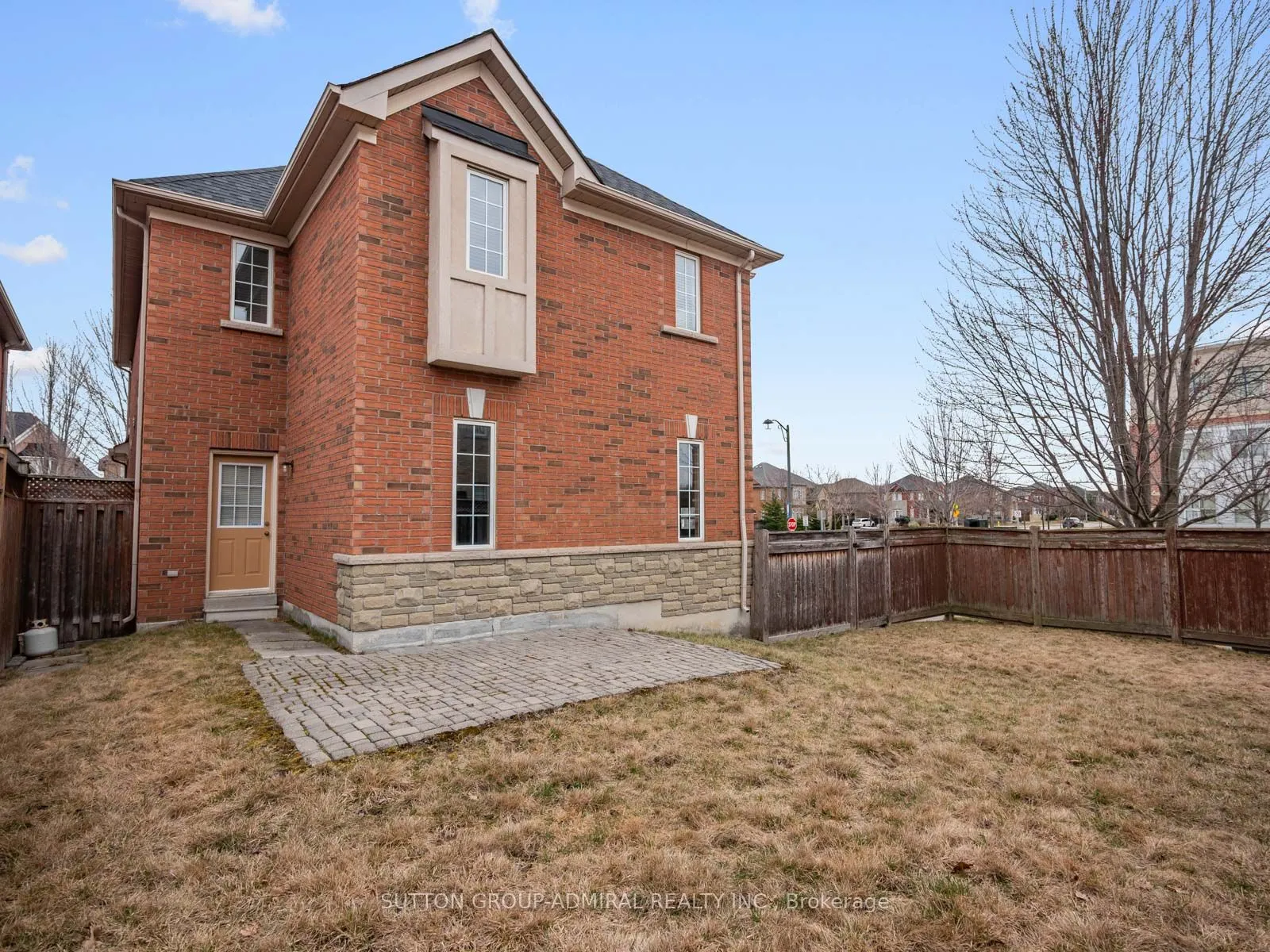 450 Pleasant Ridge Avenue