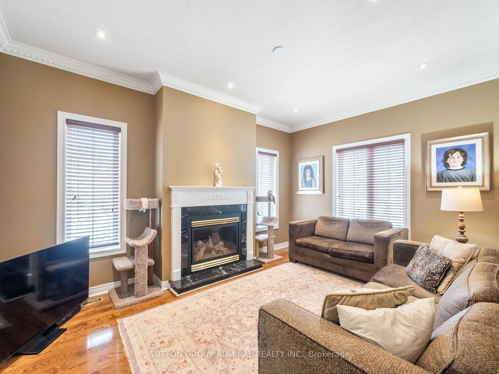 450 Pleasant Ridge Avenue