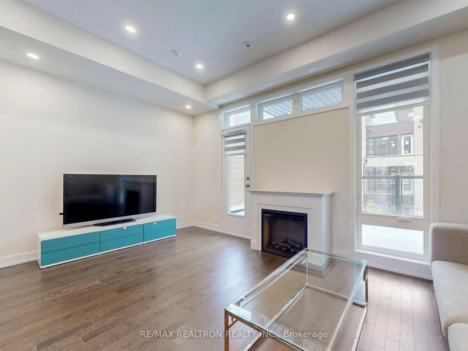 45 Credit Lane, #Rm 3