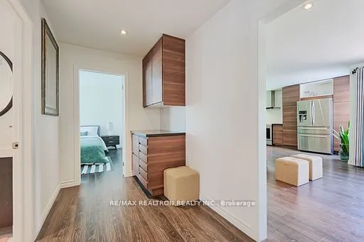 2821 Mount Albert Road
