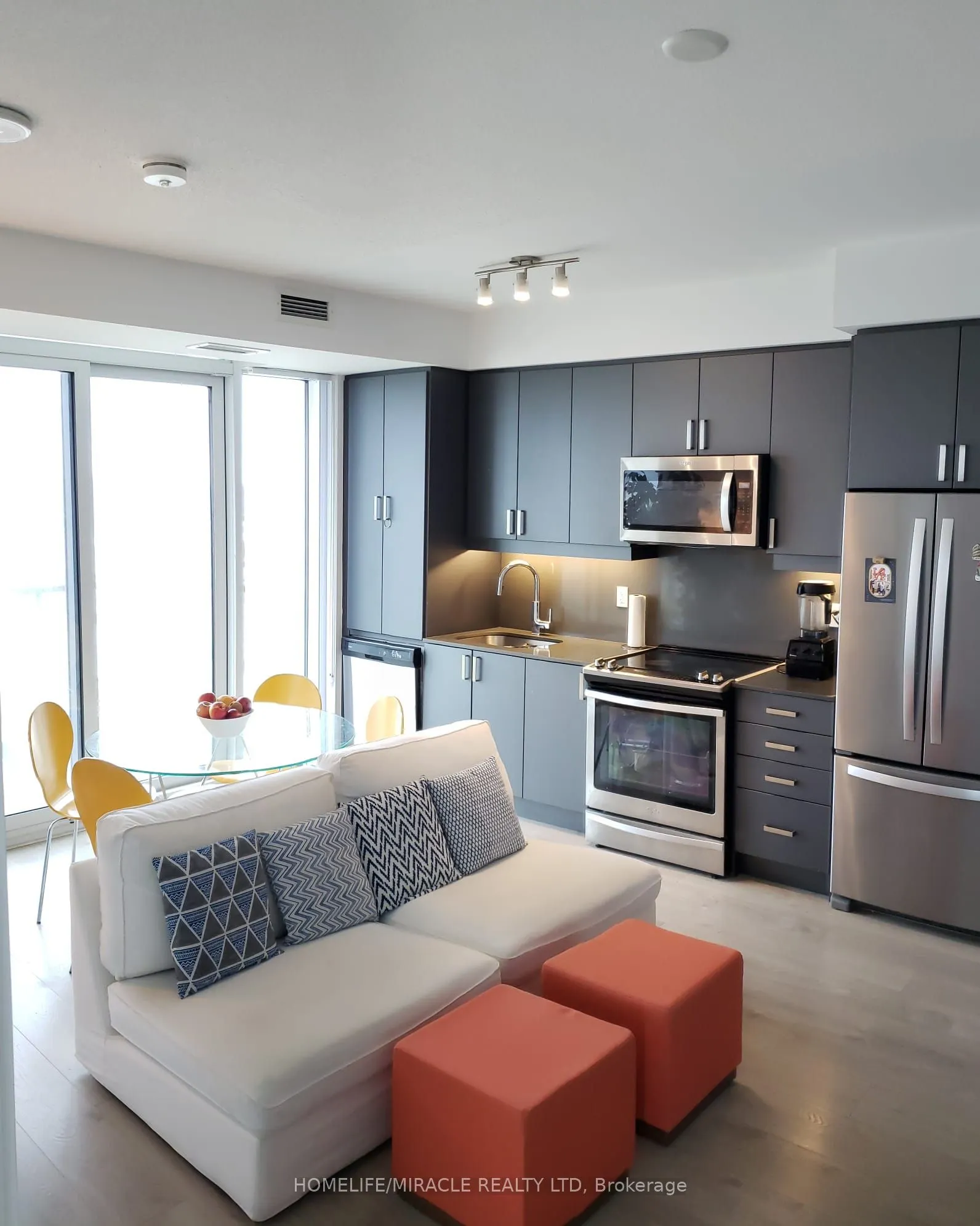 7895 Jane Street, #2004