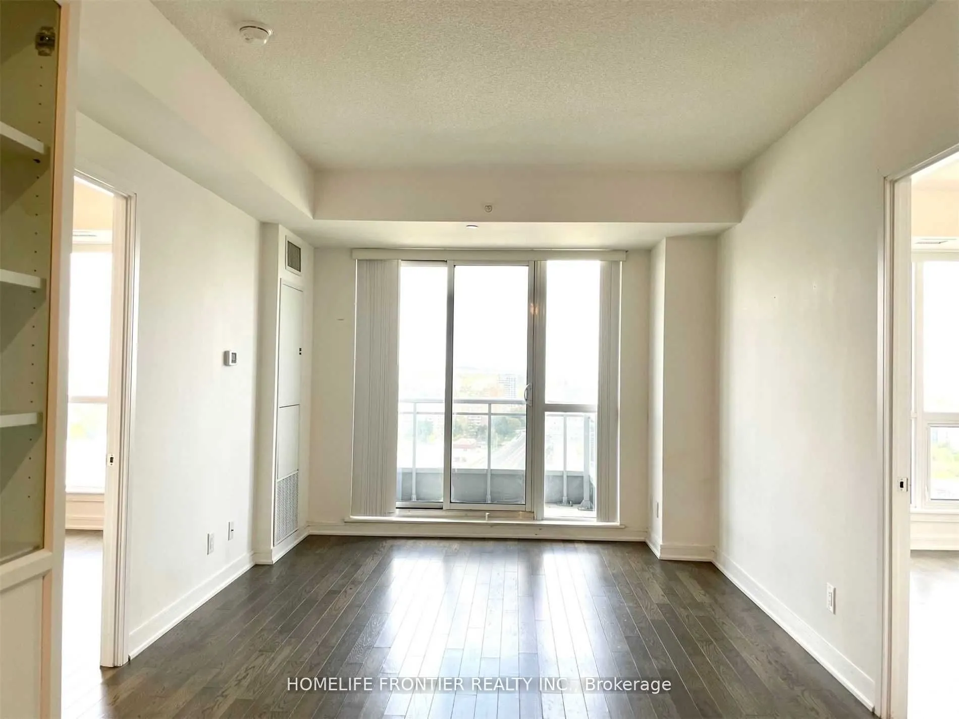 9201 Yonge Street, #1702