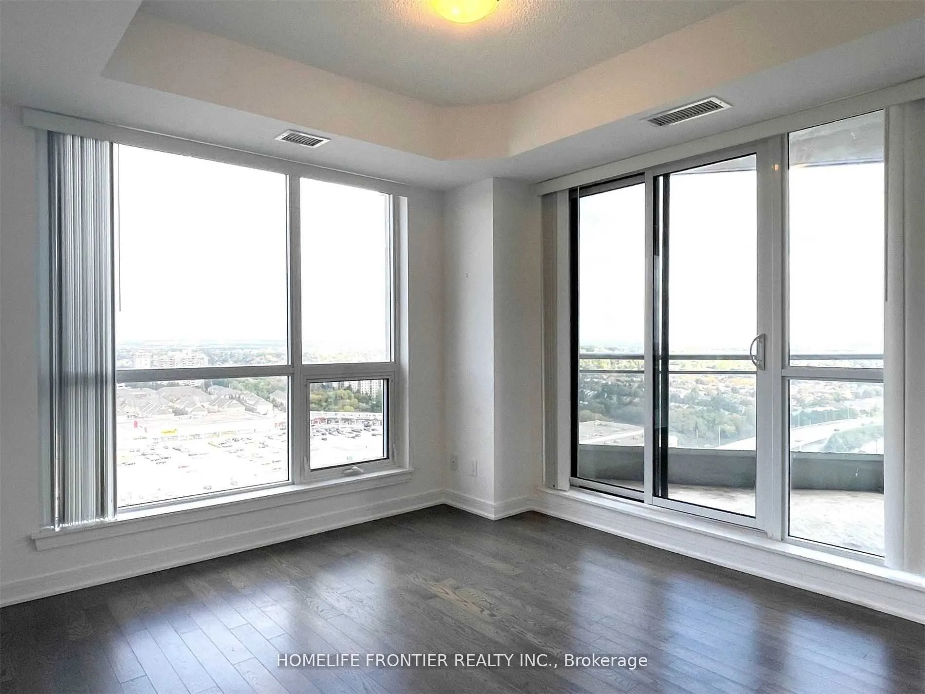 9201 Yonge Street, #1702