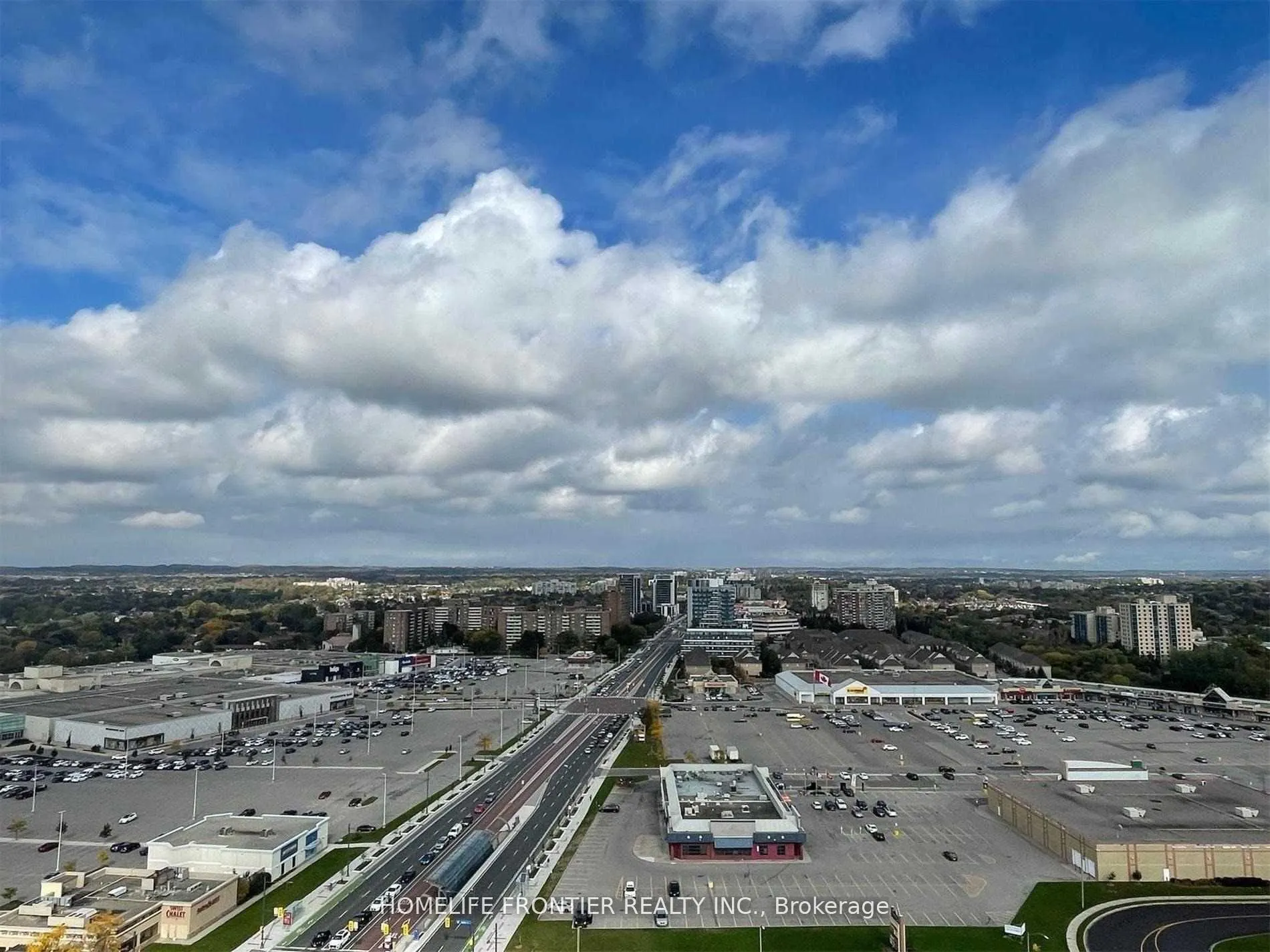 9201 Yonge Street, #1702