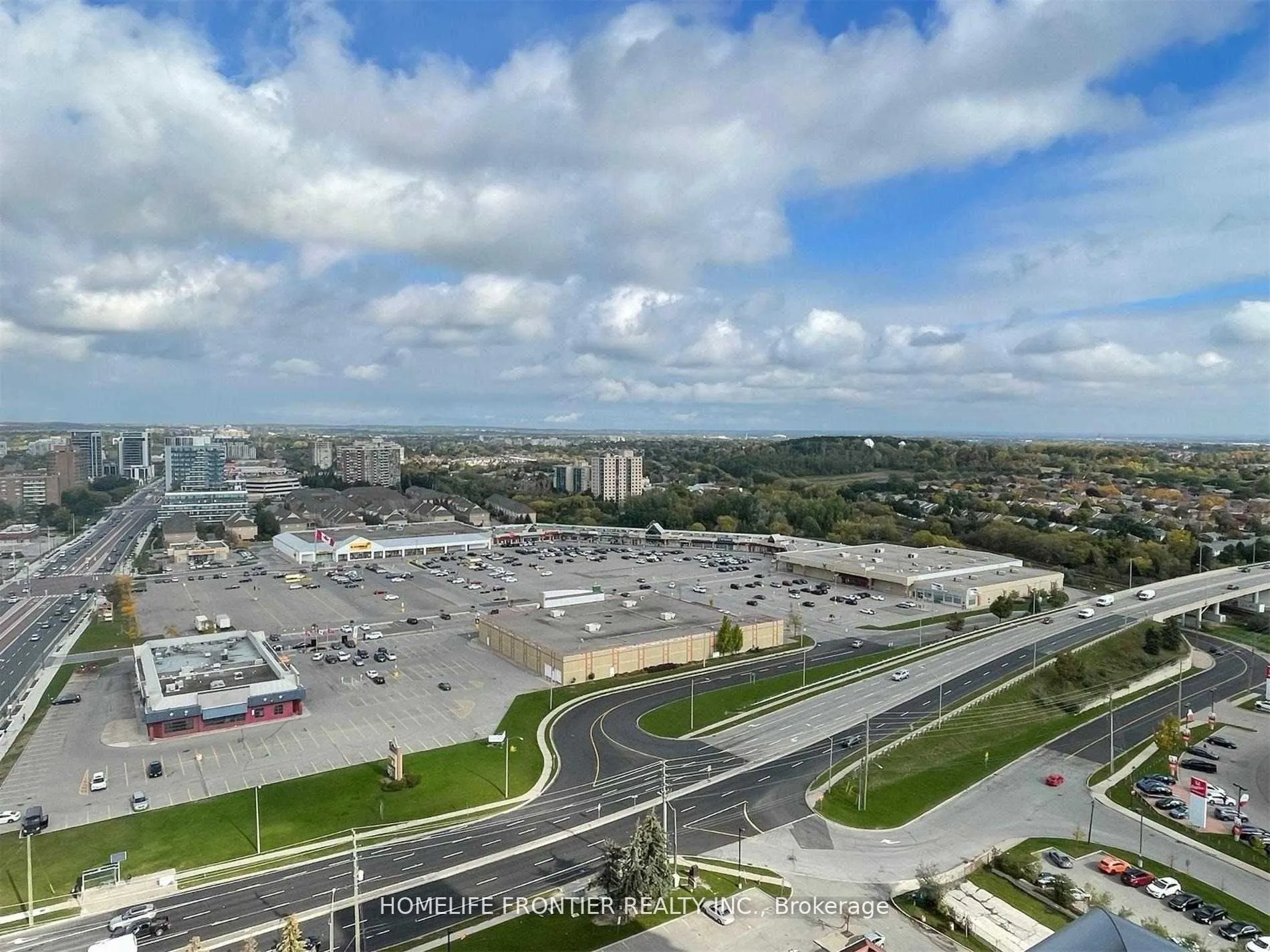 9201 Yonge Street, #1702