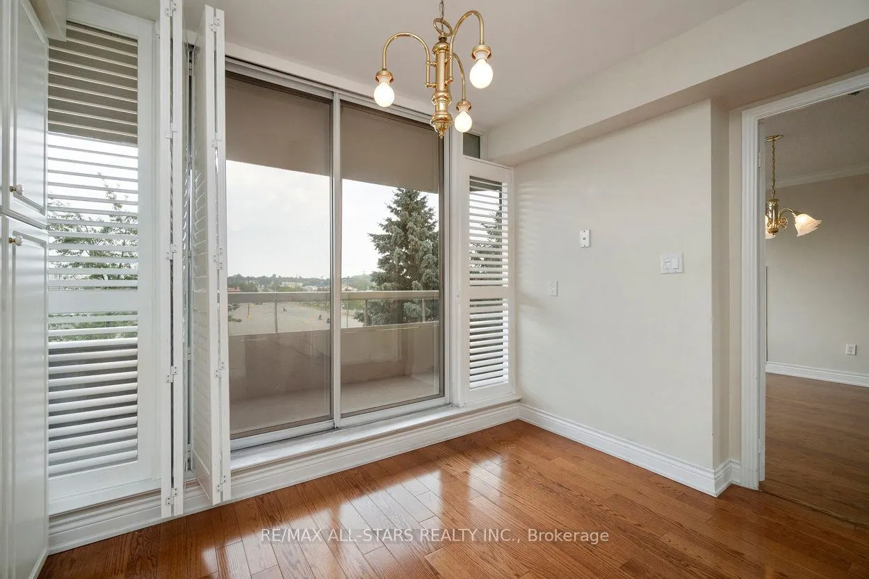610 Bullock Drive, #404