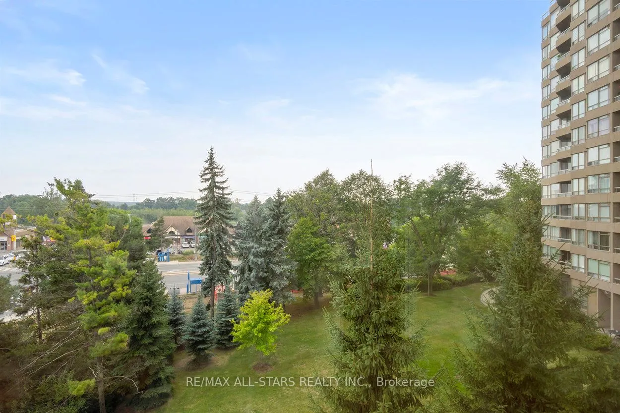 610 Bullock Drive, #404